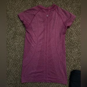 Lululemon swiftly tech tee size 4